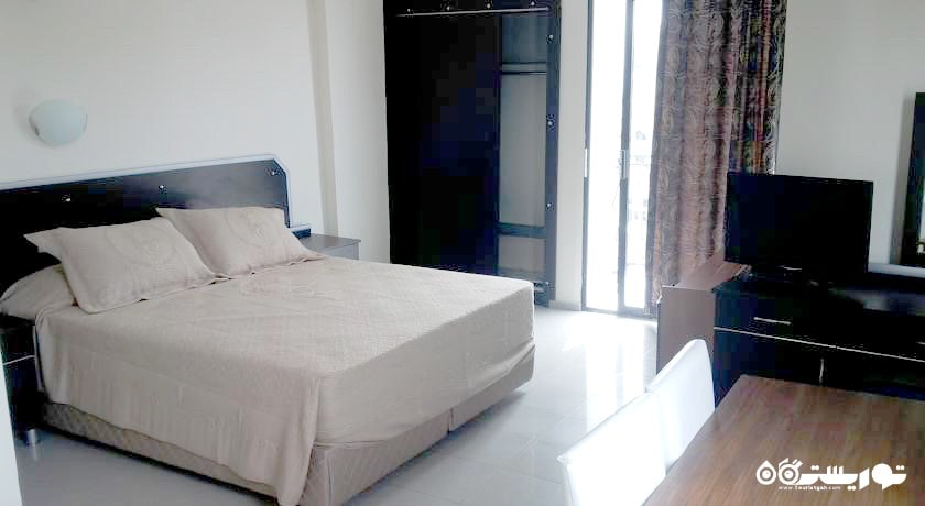 تخت بزرگ اتاق استاندارد